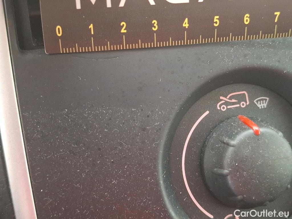  Renault  Kangoo  II Express Grand Confort (L1) 1.5 dCi 95CV BVM6 E6dT
 #24