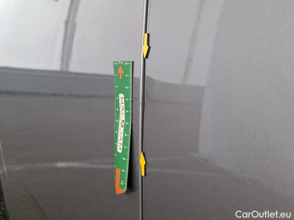  Peugeot  308 PEUGEOT  2021 5P Berline PHEV 180 EEAT8 ALLURE PACK #3