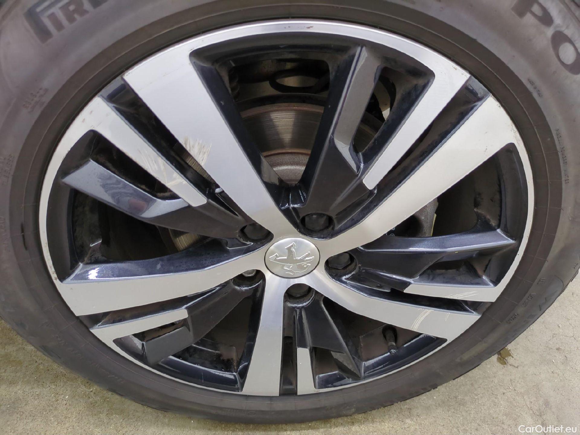  Peugeot  5008  Allure Business 1.2 PureTech 130CV BVA8 7 Sieges E6d #26