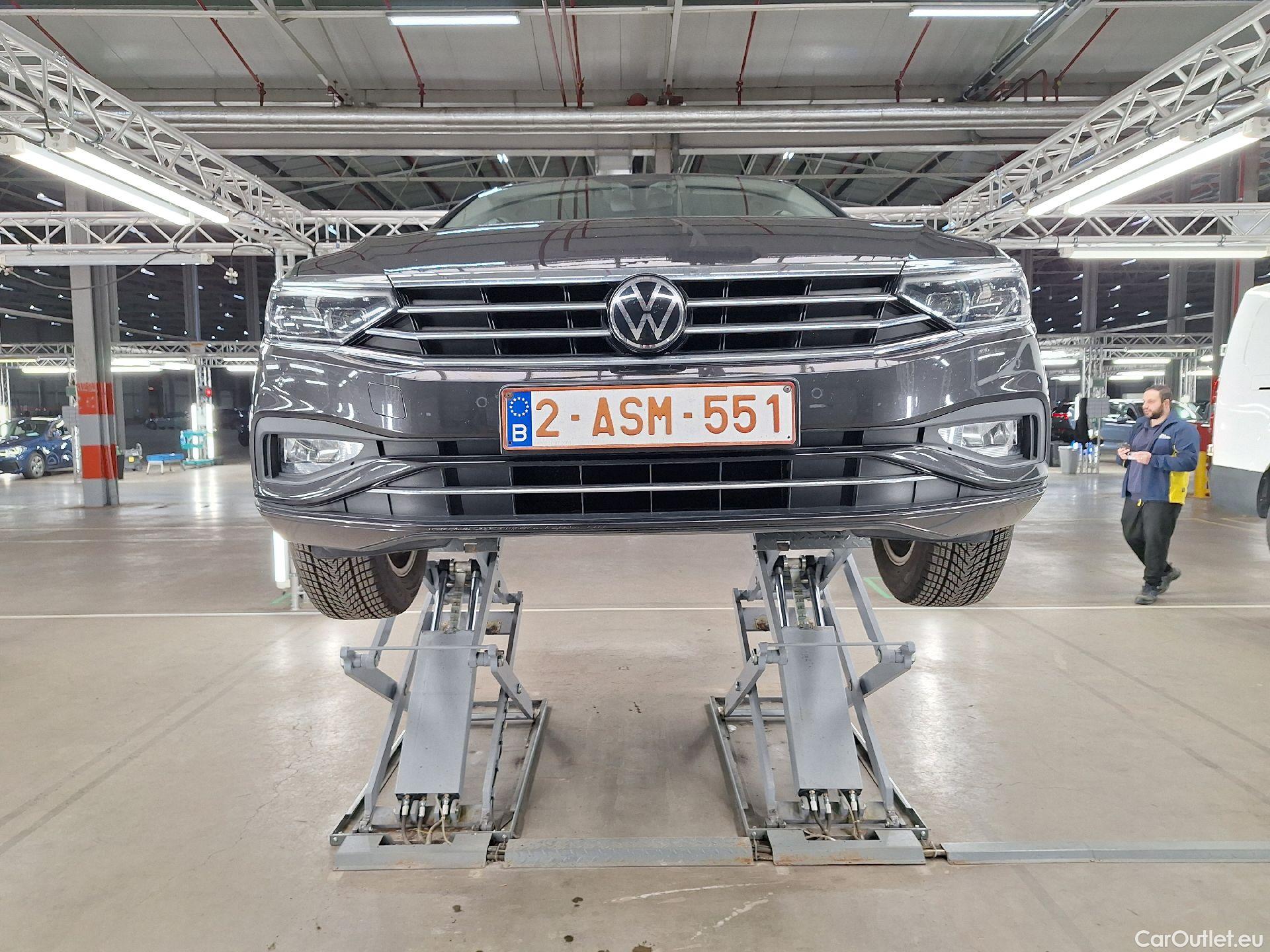  Volkswagen  Passat VW,  Variant FL'19, Volkswagen  Variant 2.0 TDI 90kW DSG Style B #28