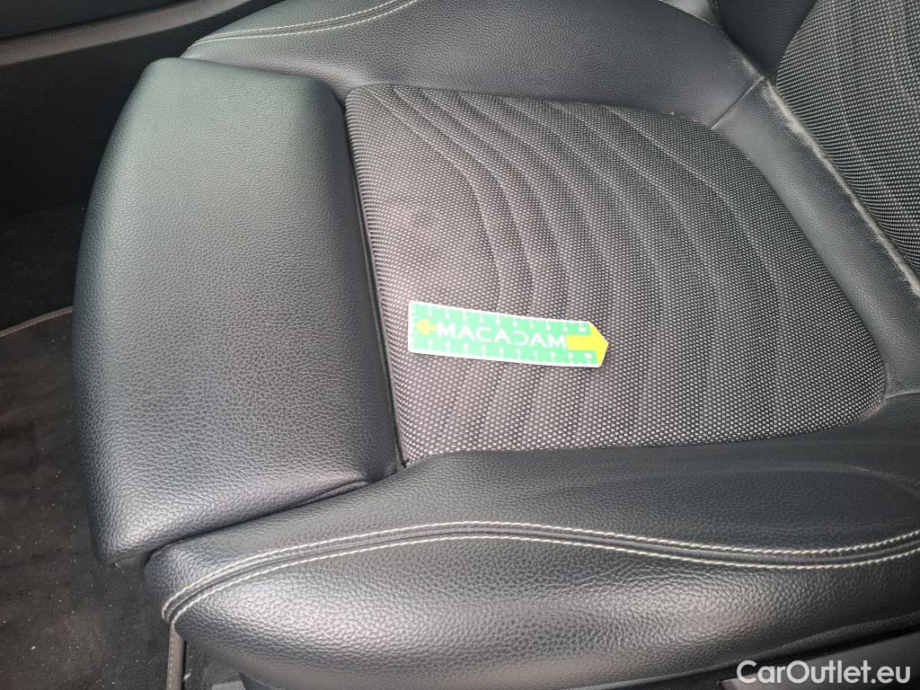  Mercedes  A-Klasse MERCEDES-BENZ Classe A Berline / 2018 / 4P / Berline A 200 Business Line 7G-DCT #41