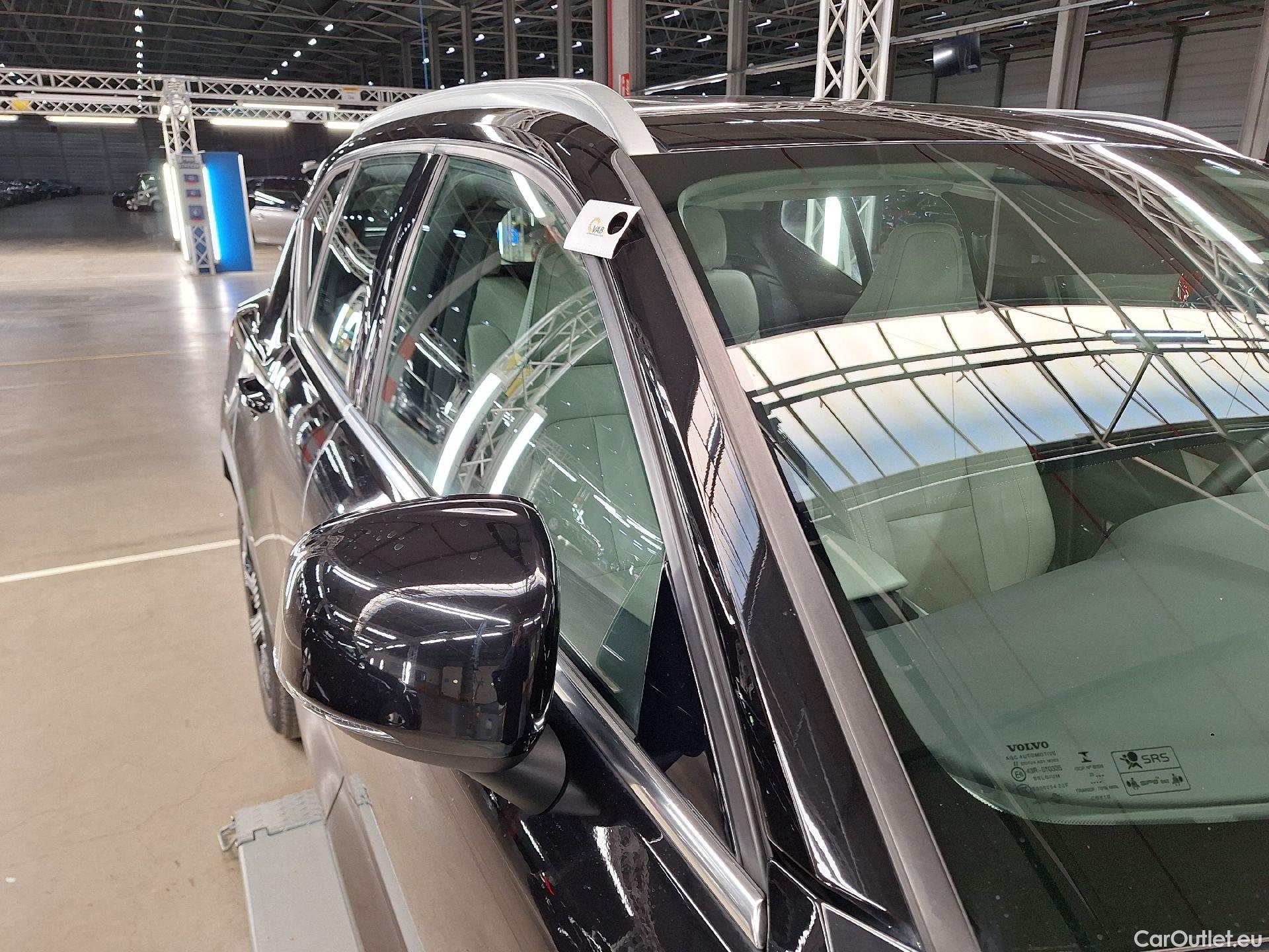  Volvo  XC 40 Volvo, XC40 '17, Volvo XC40 T2 Geartronic Inscription 5d #10