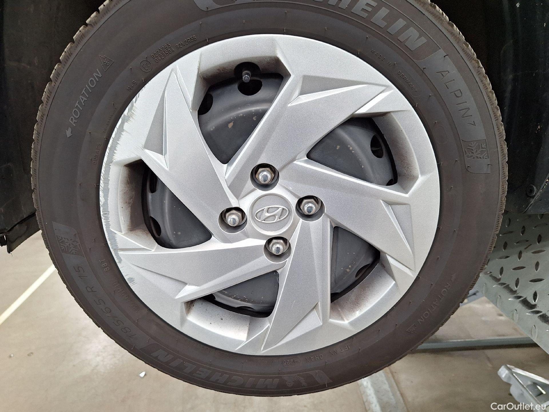  Hyundai  i20 Hyundai,  '20, Hyundai  1.0 T-GDi 74kW Twist 5d #14