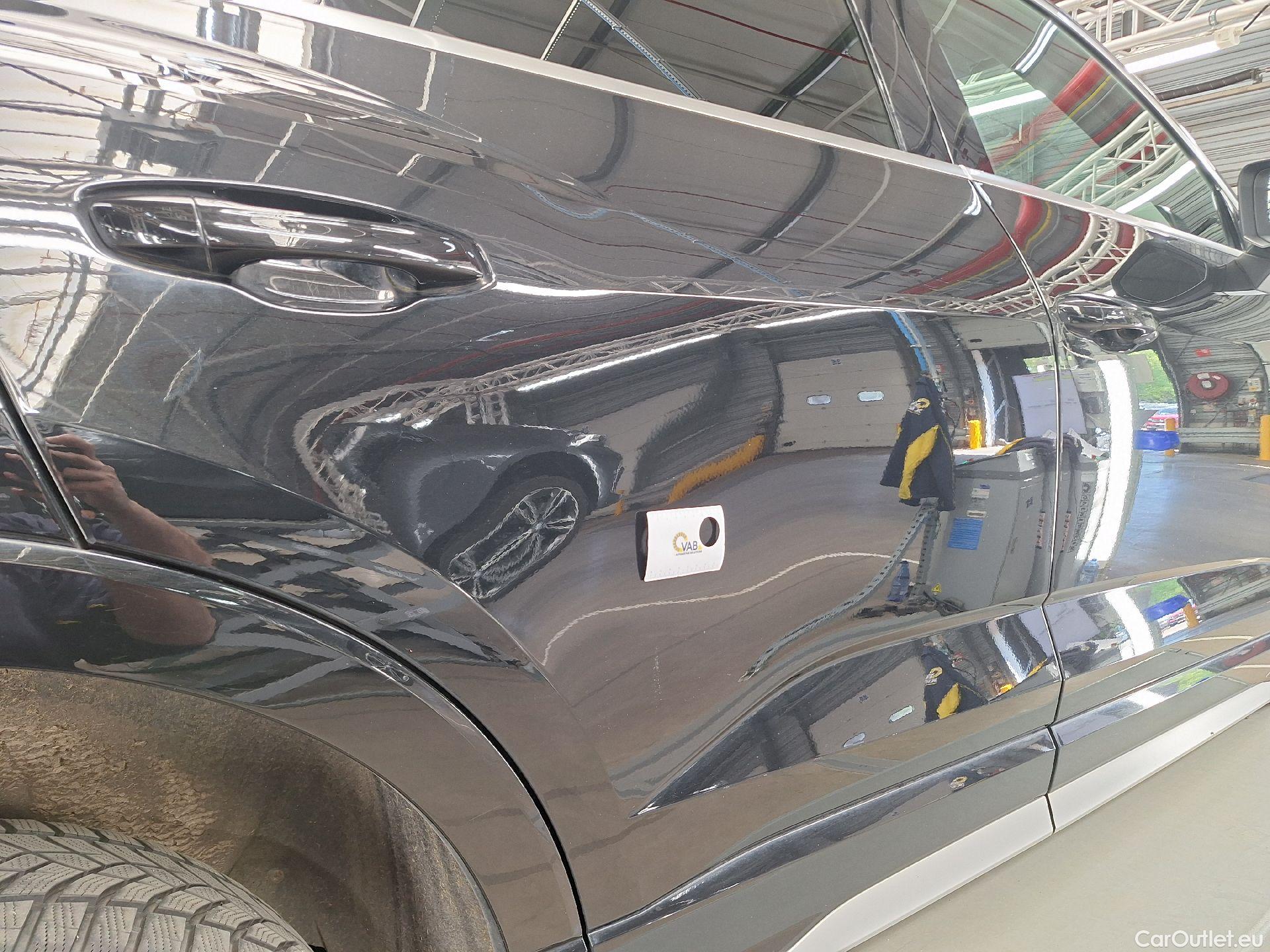  Audi  Q3 Audi,  SB '19 PHEV, Audi  Sportback 45 TFSI e S tronic S Line 5d #37