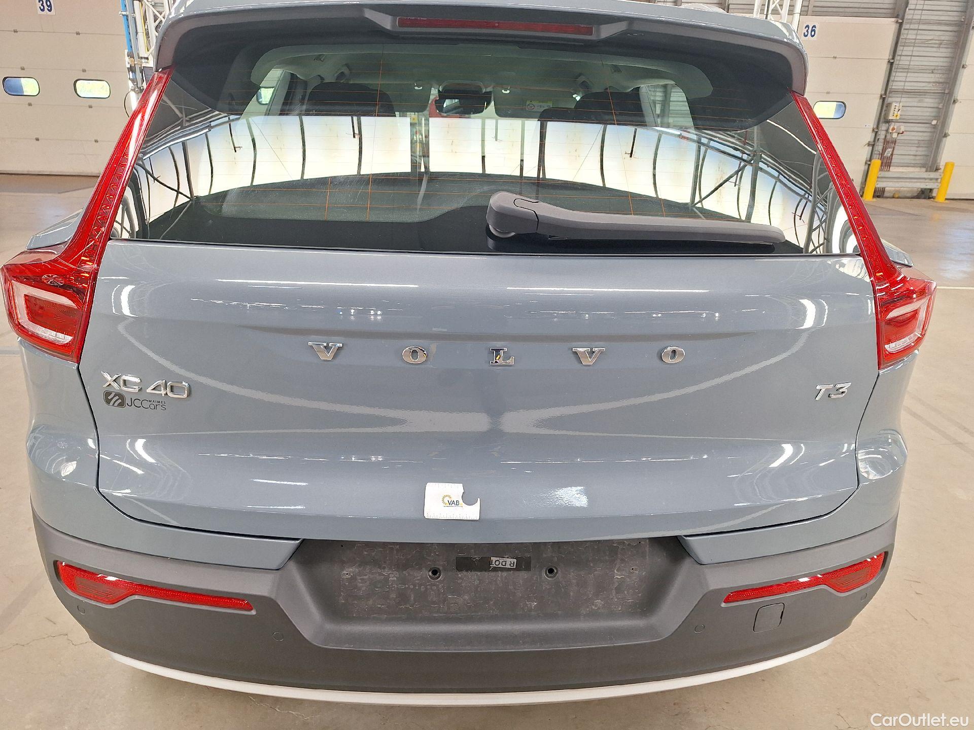  Volvo  XC 40 Volvo, XC40 '17, Volvo XC40 T3 Momentum Pro 5d #11