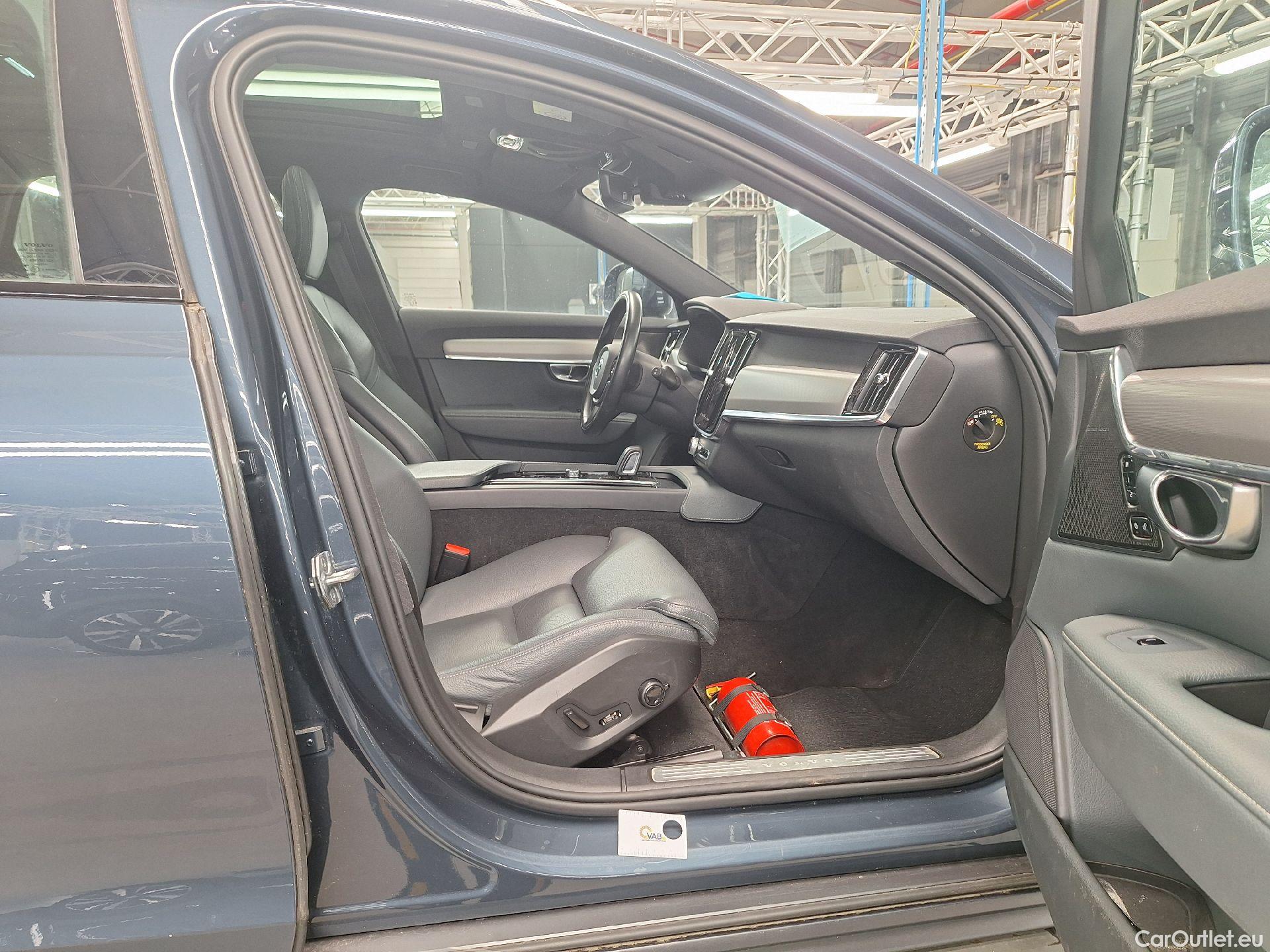  Volvo  V90 Volvo,  Cr.Country FL'20, Volvo  Cross Country B4 D 4x4 Geartr. Cross Cou #49