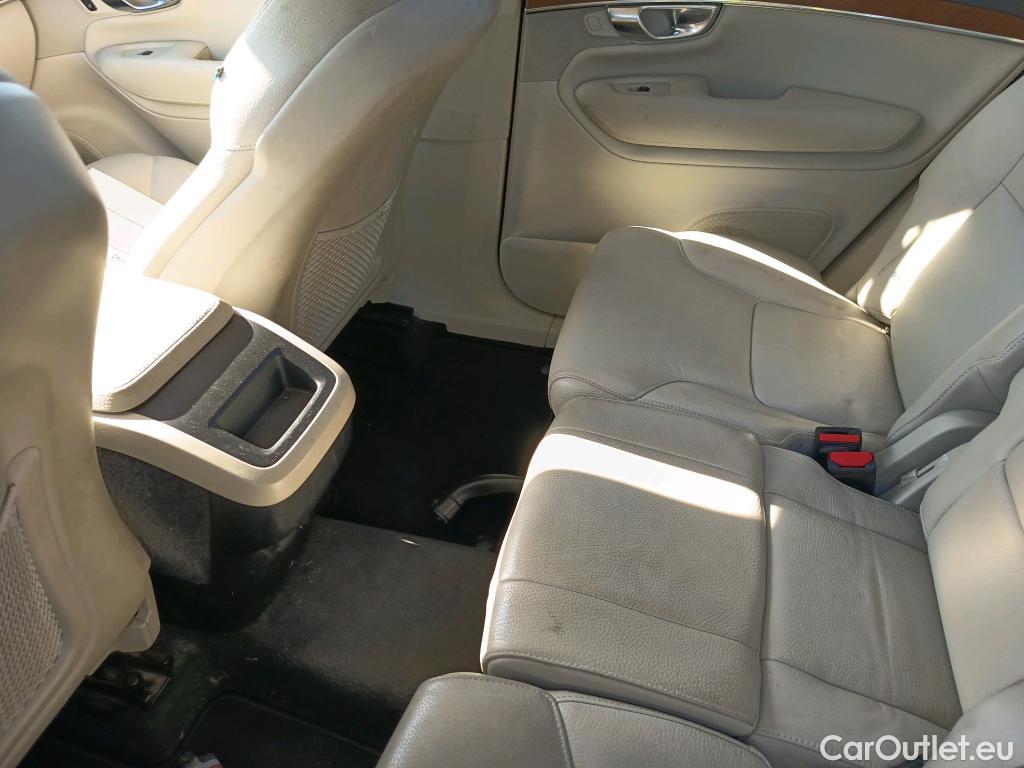  Volvo  XC90 VOLVO  / 2019 / 5P / todoterreno 2.0 B5 D AWD Momentum Pro Auto #3