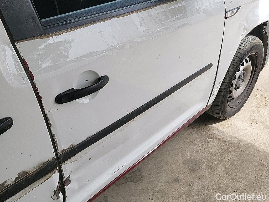 Volkswagen  Caddy VOLKSWAGEN  / 2015 / 4P / furgón derivado de turismo ABT e- Maxi Furgón #10
