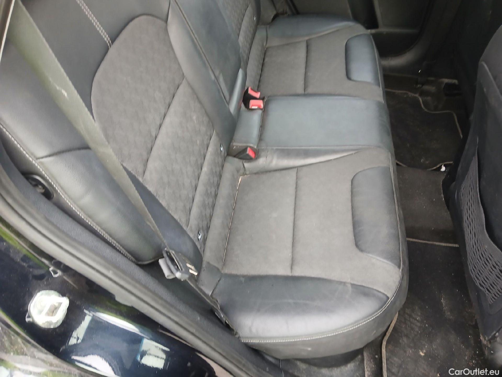  KIA  Niro KIA  1.6 GDi PHEV 104 CV Drive #4
