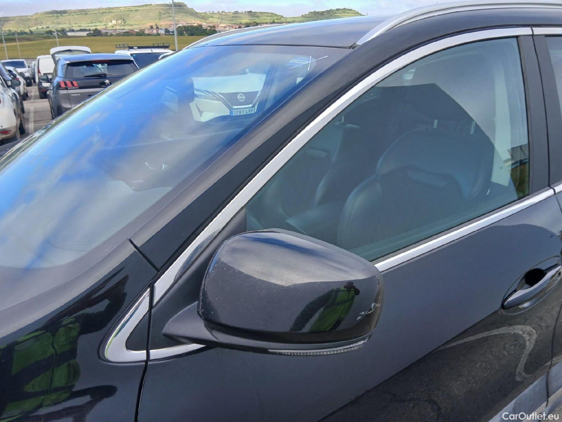  Renault  Kadjar RENAULT  / 2019 / 5P / crossover Zen GPF TCe 103kW (140CV) EDC (AC) #16