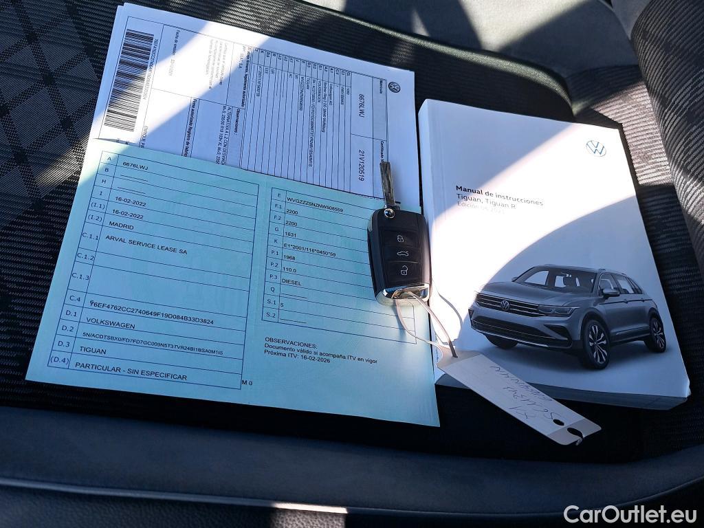  Volkswagen  Tiguan VOLKSWAGEN  / 2020 / 5P / todoterreno R-Line 2.0 TDI 110kW (150CV) DSG #1