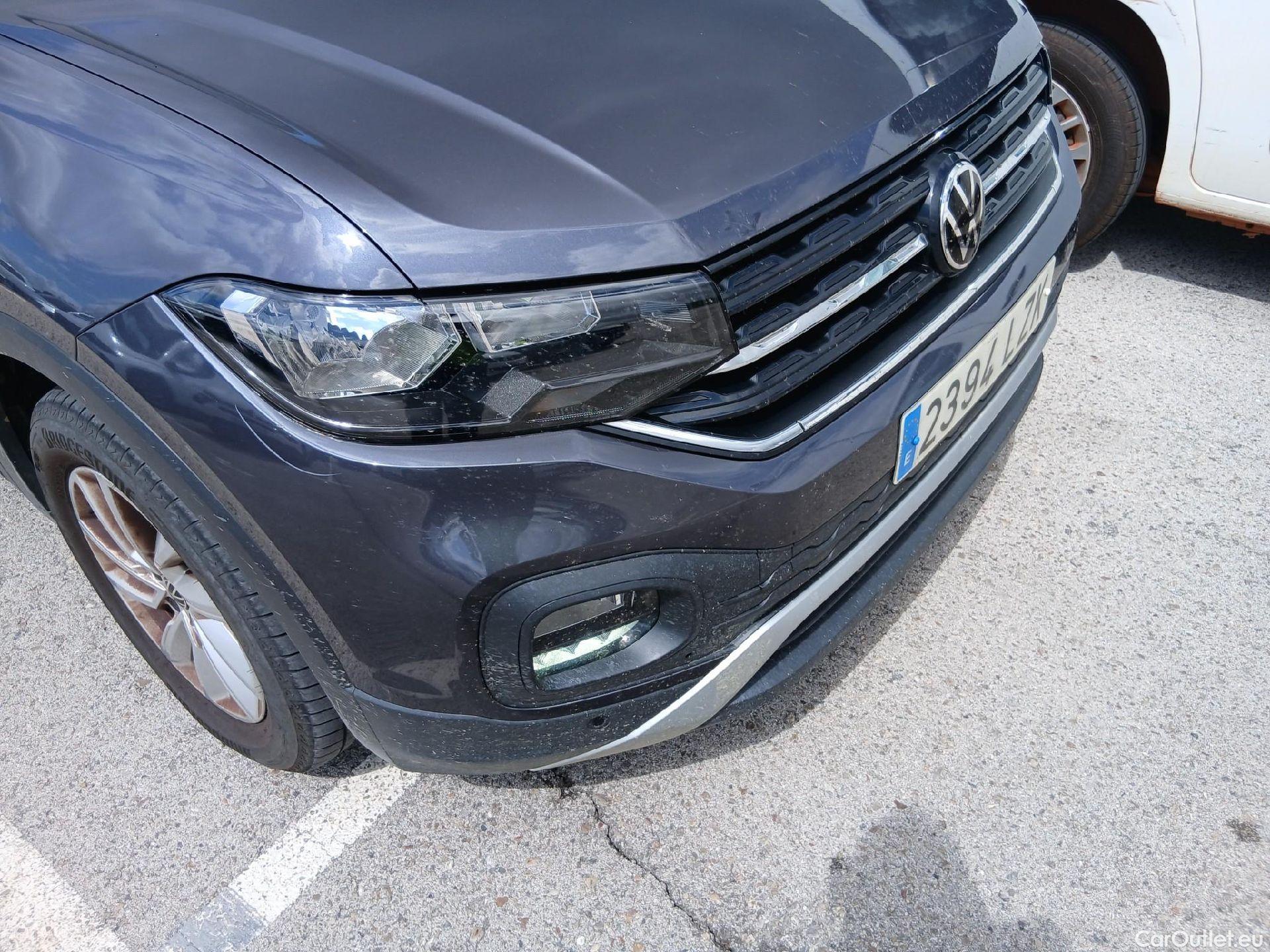  Volkswagen  T-CROSS VOLKSWAGEN  / 2018 / 5P / todoterreno Advance 1.0 TSI 70kW (95CV) (AC2) #2