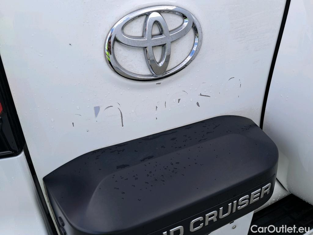  Toyota  Land Cruiser TOYOTA  / 2017 / 3P / todoterreno 2.8 D-4D VXL AUTO #2