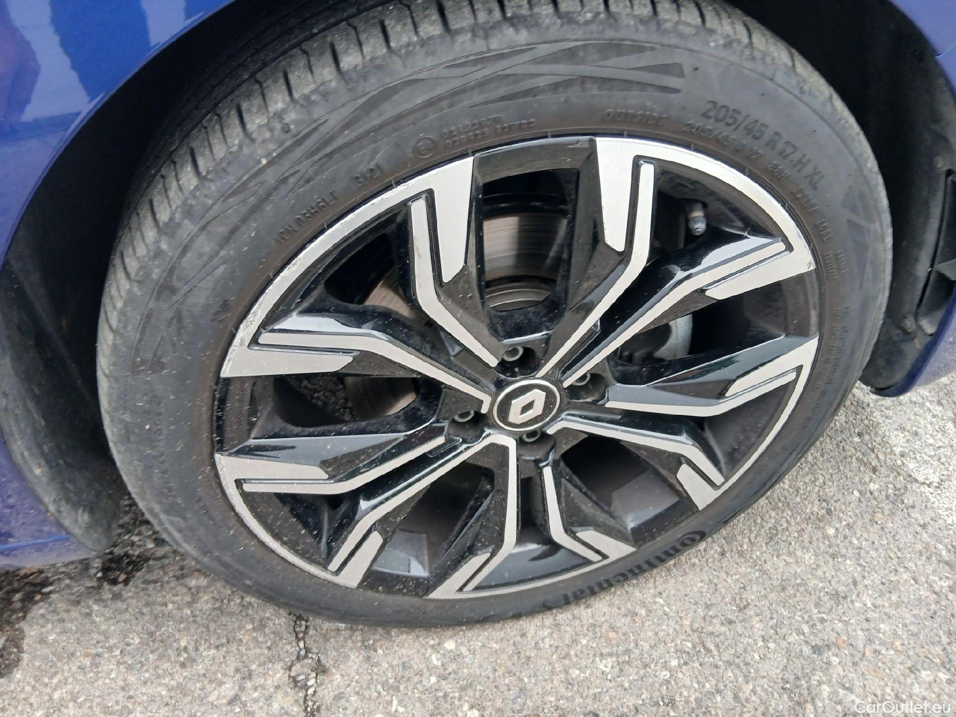  Renault  Clio RENAULT  E-Tech Híbrido 140 CV #34
