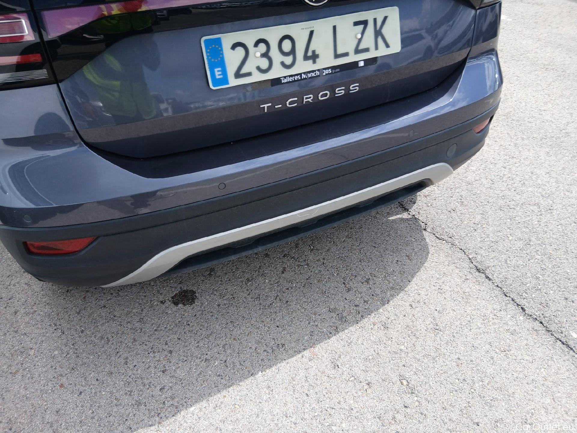  Volkswagen  T-CROSS VOLKSWAGEN  / 2018 / 5P / todoterreno Advance 1.0 TSI 70kW (95CV) (AC2) #3