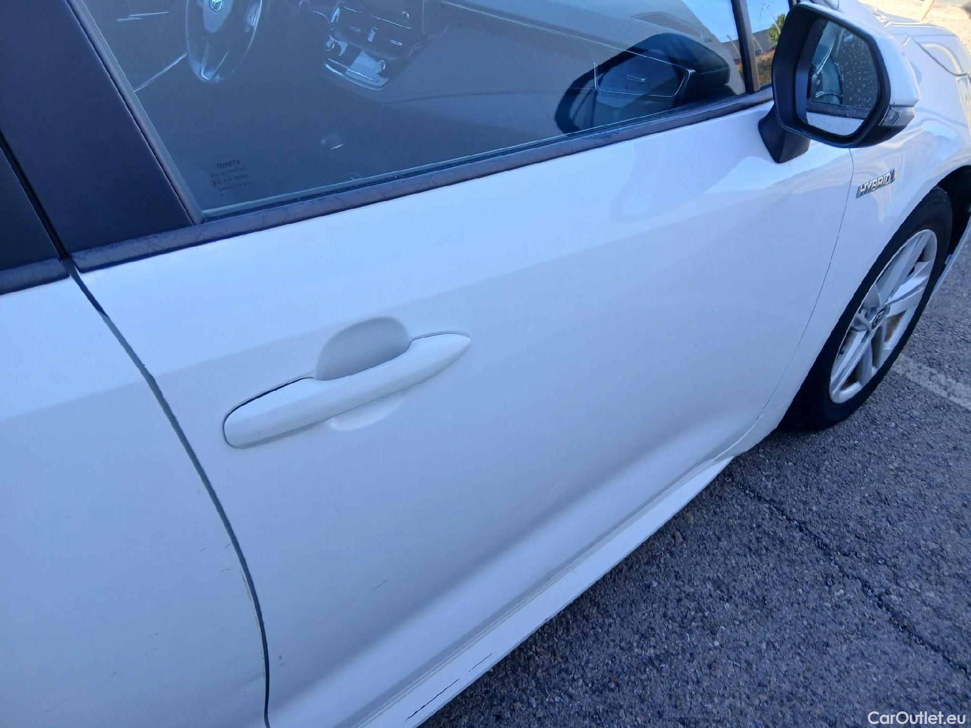  Toyota  Corolla TOYOTA  / 2019 / 5P 1.8 125H ACTIVE TECH E-CVT #30