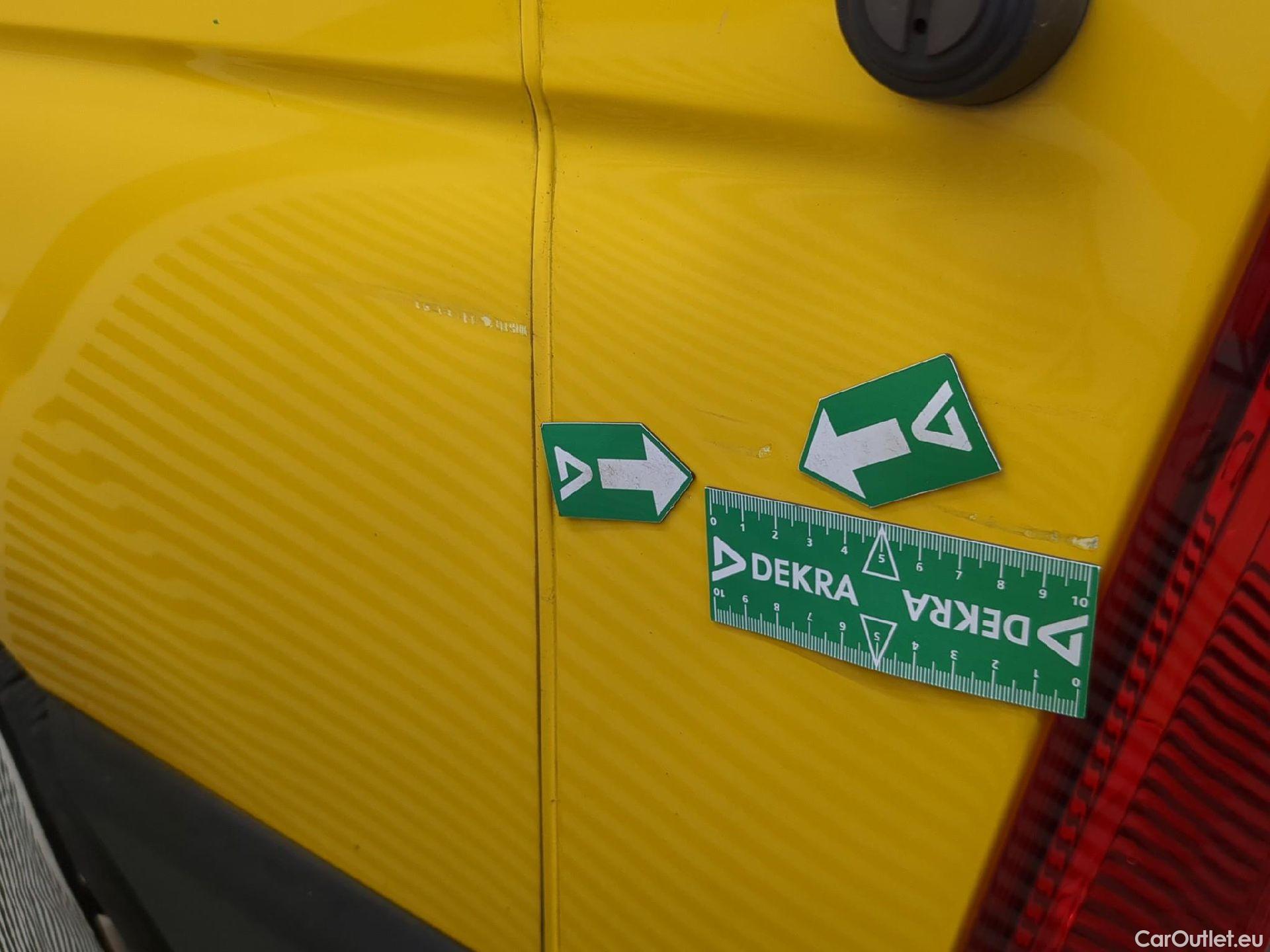  Renault  Master RENAULT  / 2019 / 4P / Fourgon tôlé FG Z.E.Tr CF F3100 L2H2 R75 AI - 19 #38