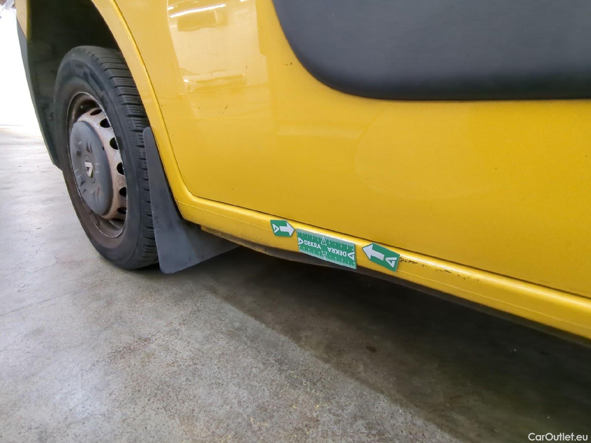  Renault  Master RENAULT  / 2019 / 4P / Fourgon tôlé FG Z.E.Tr CF F3100 L2H2 R75 AI - 19 #26