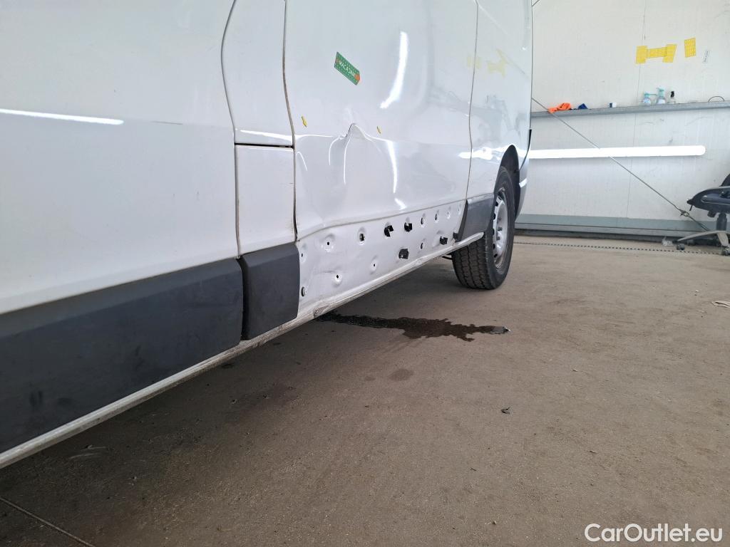  Renault  Trafic  III Fourgon L2H1 3T Confort 2.0 dCi 130CV BVM6 E6d #11