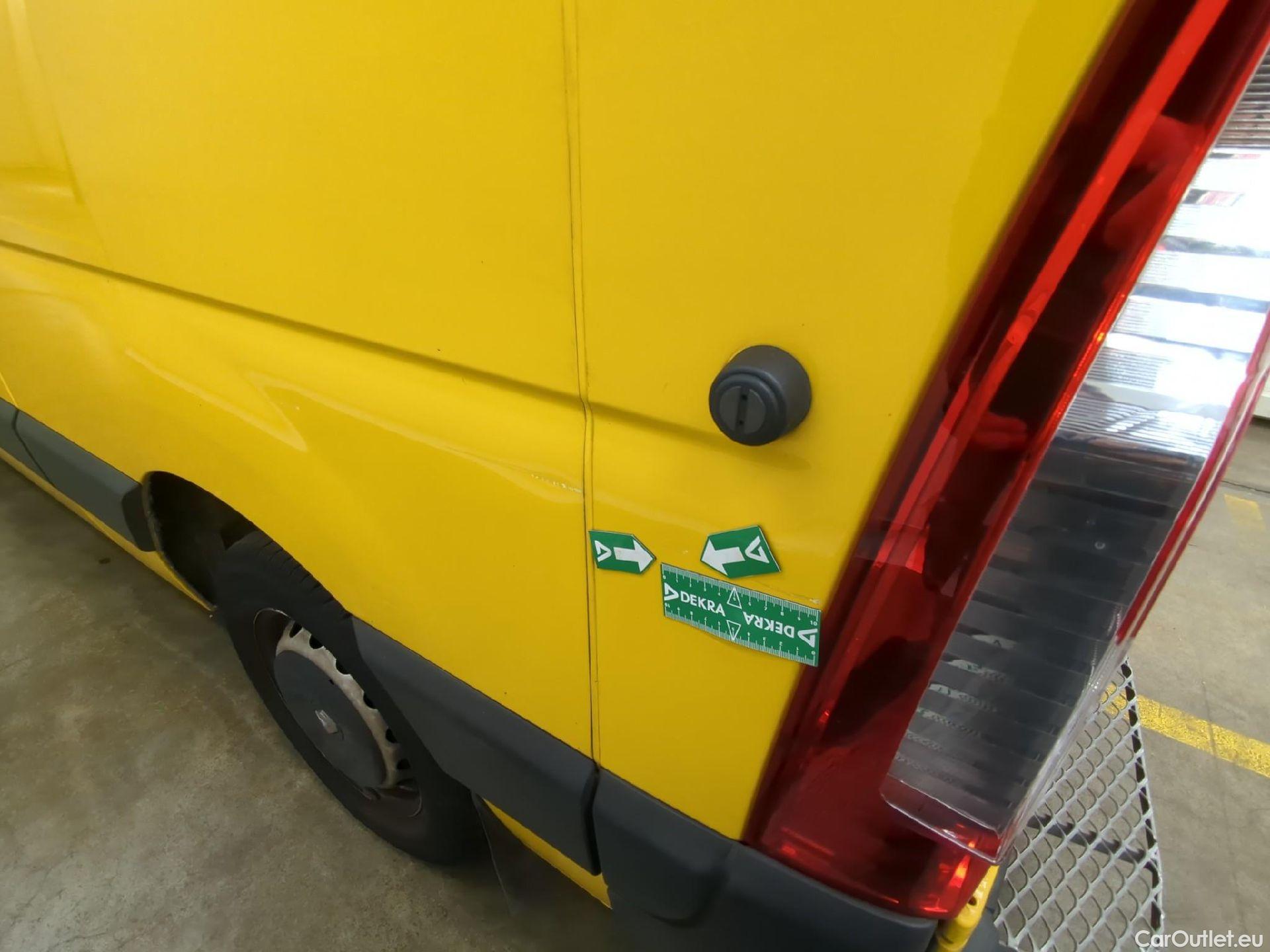  Renault  Master RENAULT  / 2019 / 4P / Fourgon tôlé FG Z.E.Tr CF F3100 L2H2 R75 AI - 19 #37