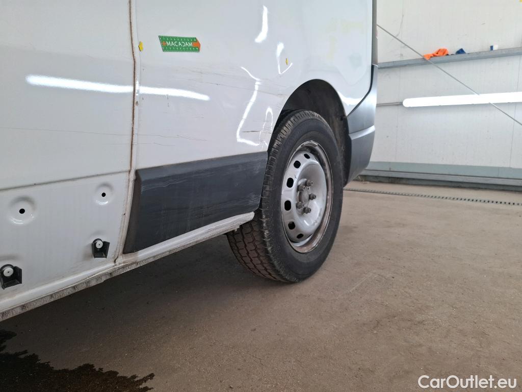  Renault  Trafic  III Fourgon L2H1 3T Confort 2.0 dCi 130CV BVM6 E6d #30