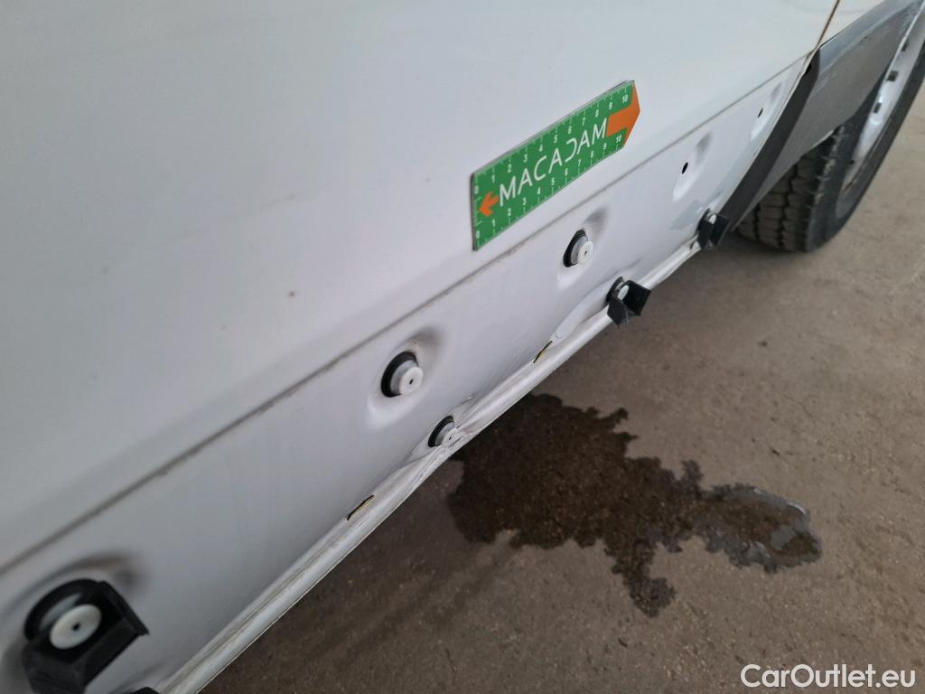  Renault  Trafic  III Fourgon L2H1 3T Confort 2.0 dCi 130CV BVM6 E6d #14