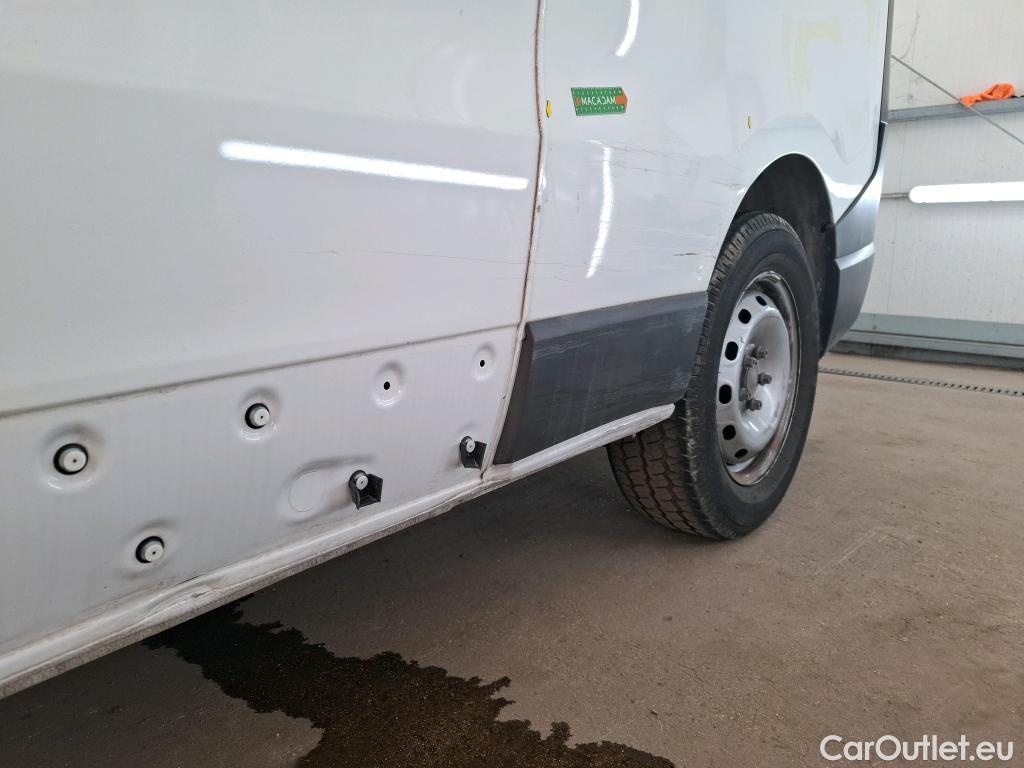  Renault  Trafic  III Fourgon L2H1 3T Confort 2.0 dCi 130CV BVM6 E6d #31