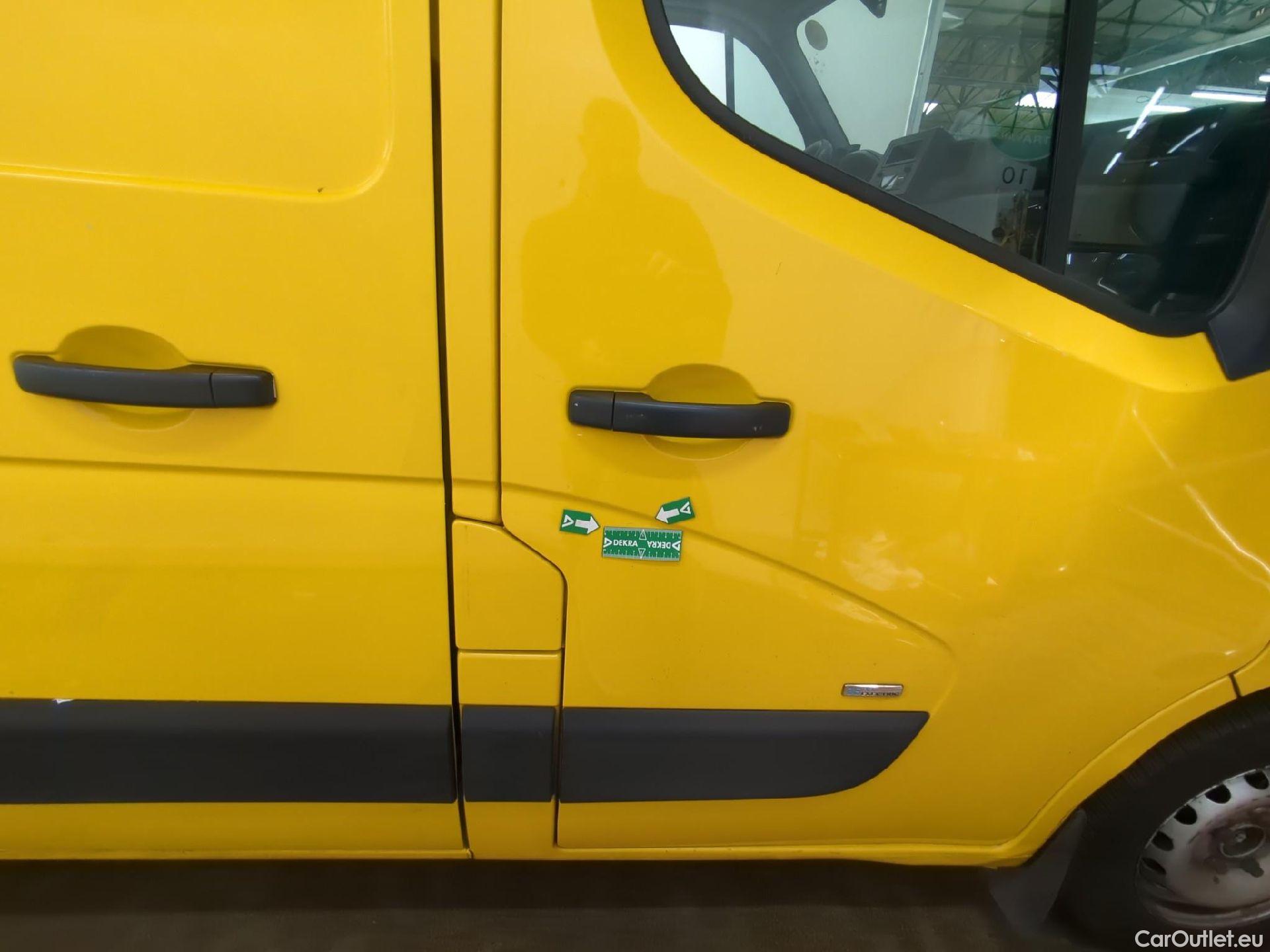  Renault  Master RENAULT  / 2019 / 4P / Fourgon tôlé FG Z.E.Tr CF F3100 L2H2 R75 AI - 19 #13