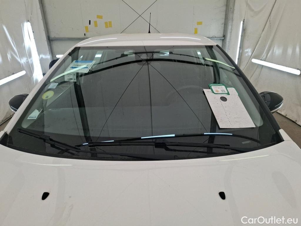  Citroen  C3  Société Feel 1.5 BlueHDI 100CV BVM6 E6dT #1