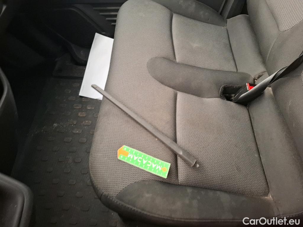  Renault  Trafic  III Fourgon L2H1 3T Confort 2.0 dCi 130CV BVM6 E6d #128