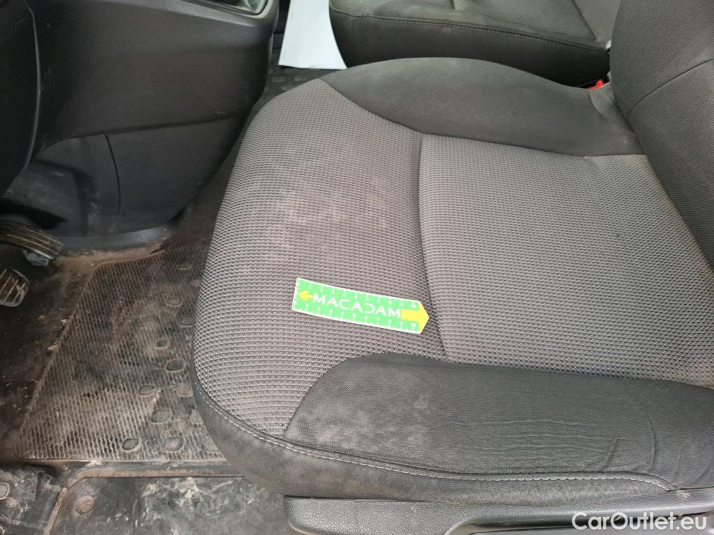  Renault  Trafic  III Fourgon L2H1 3T Confort 2.0 dCi 130CV BVM6 E6d #126