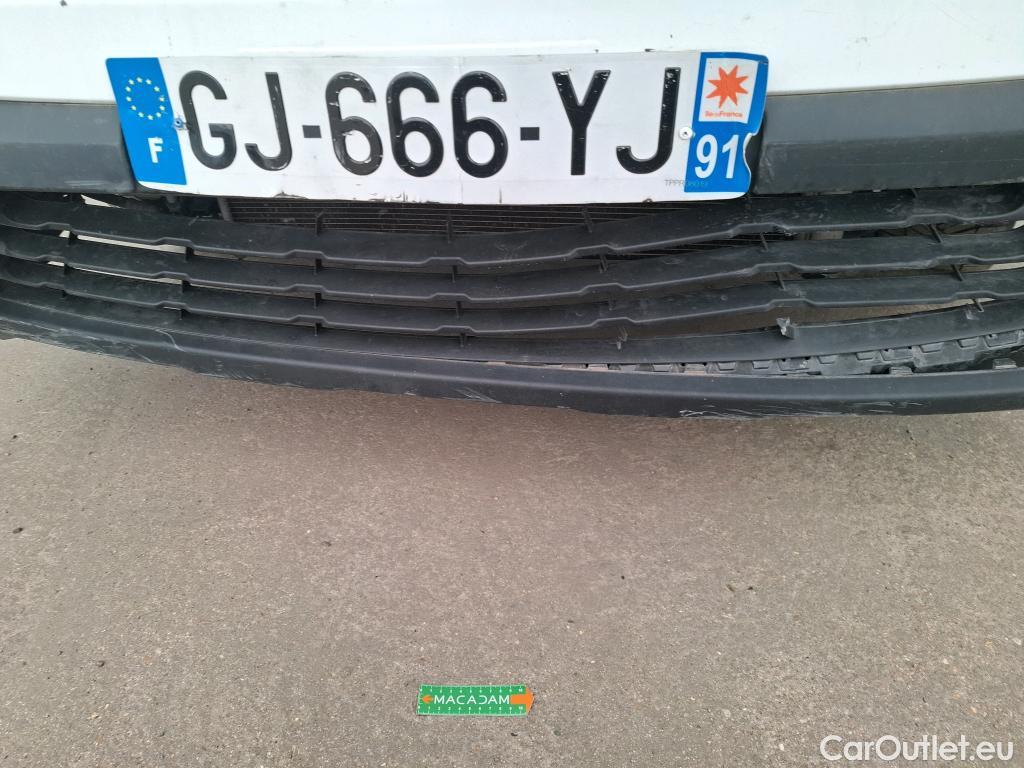  Renault  Trafic  III Fourgon L2H1 3T Confort 2.0 dCi 130CV BVM6 E6d #90