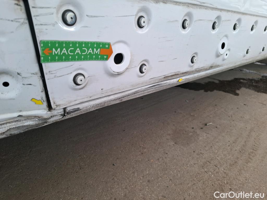  Renault  Trafic  III Fourgon L2H1 3T Confort 2.0 dCi 130CV BVM6 E6d #64
