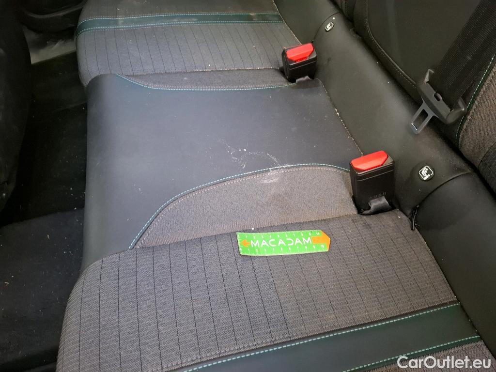  Peugeot  2008  Allure 1.5 HDi 130CV BVA8 E6d #17
