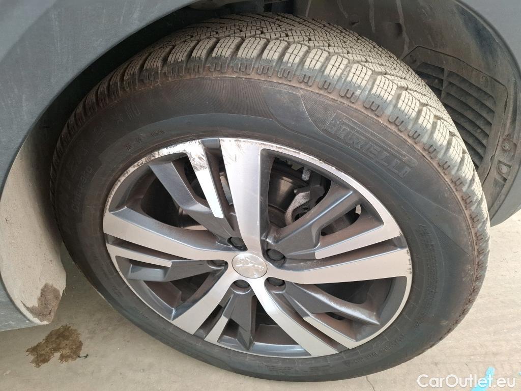  Peugeot  5008  Allure 1.5 HDi 130CV BVA8 7 Sieges E6d #20
