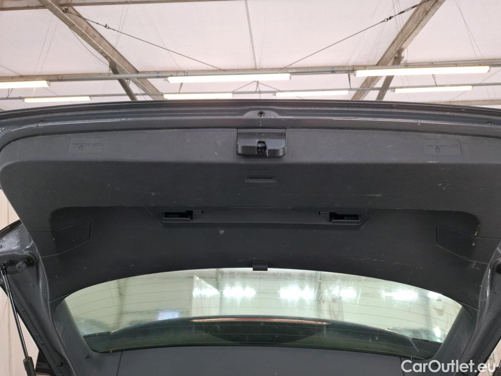  Volkswagen  Golf  VOLKSWAGEN / 2020 / 5P / Berline 1.0 TSI OPF 110 LIFE BUSINESS #9