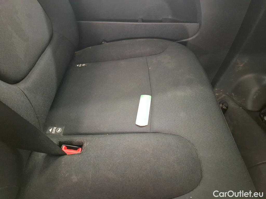  Renault  Trafic RENAULT  4p Combi Zen L1 Energy dCi 125 8 places #17