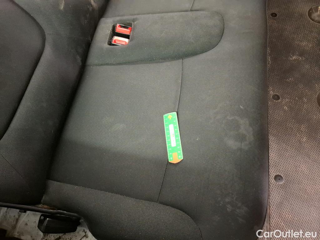  Renault  Trafic RENAULT  4p Combi Zen L1 Energy dCi 125 8 places #18