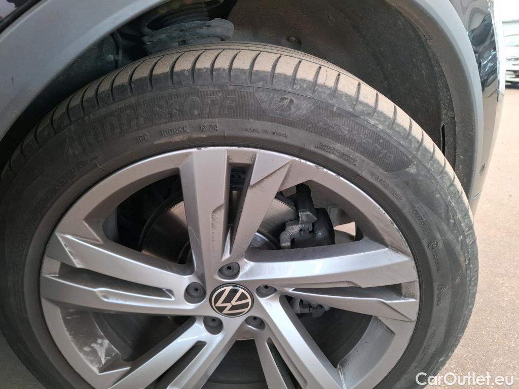  Volkswagen  Tiguan  / 2020 / 5P / SUV 2.0 TDI 150 DSG7 R-Line #37