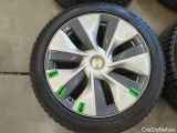  Tesla  Model Y TESLA  Long Range Dual Motor AWD 5d 378kW #64
