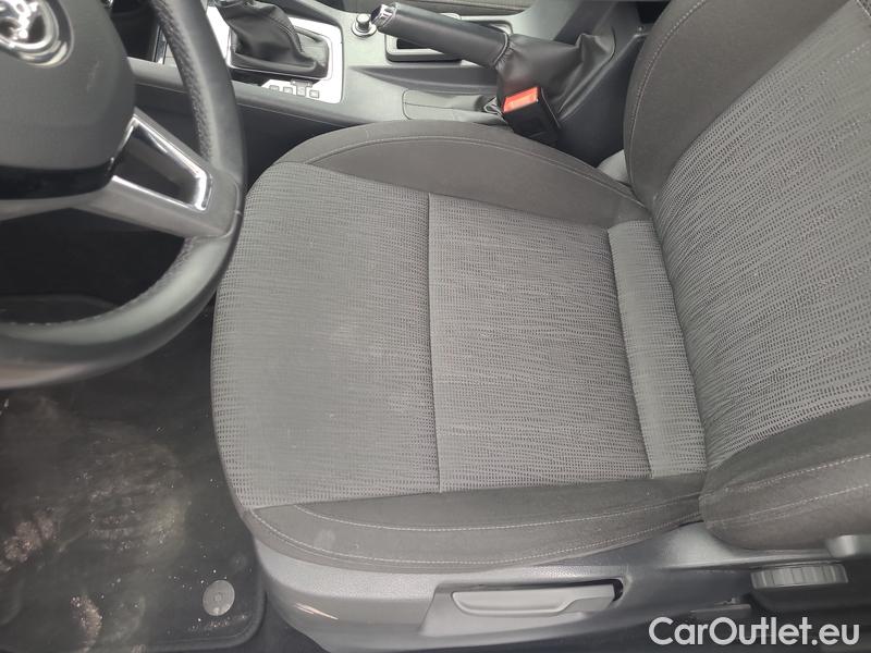  Skoda  Octavia  Lim.  (5E3)(03.2017->)  1.6TDI 85 Style AT #24