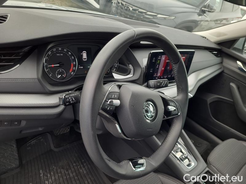  Skoda  Octavia  Combi (NX3)(2020) Oct.C.2.0TDI 110 Fresh AT #3