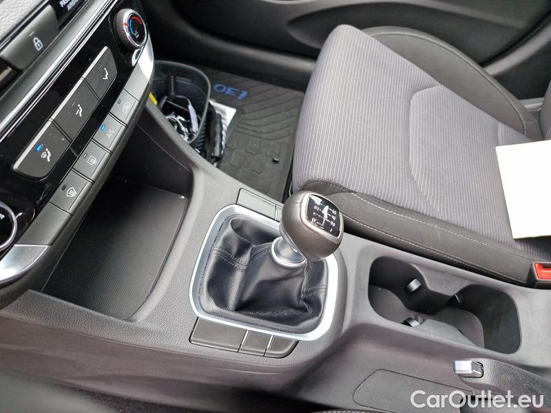  Hyundai  i30  (PD)(01.2017  ->)  kom.1.0TGDI 120 Comfort #18