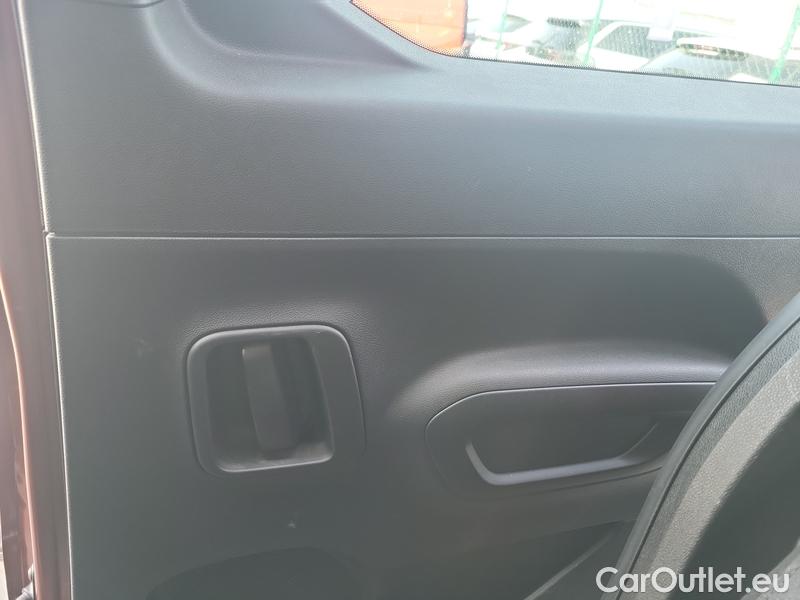  Peugeot  RIFTER   (06.2018->)  1.5BHDi 130 Allure #14