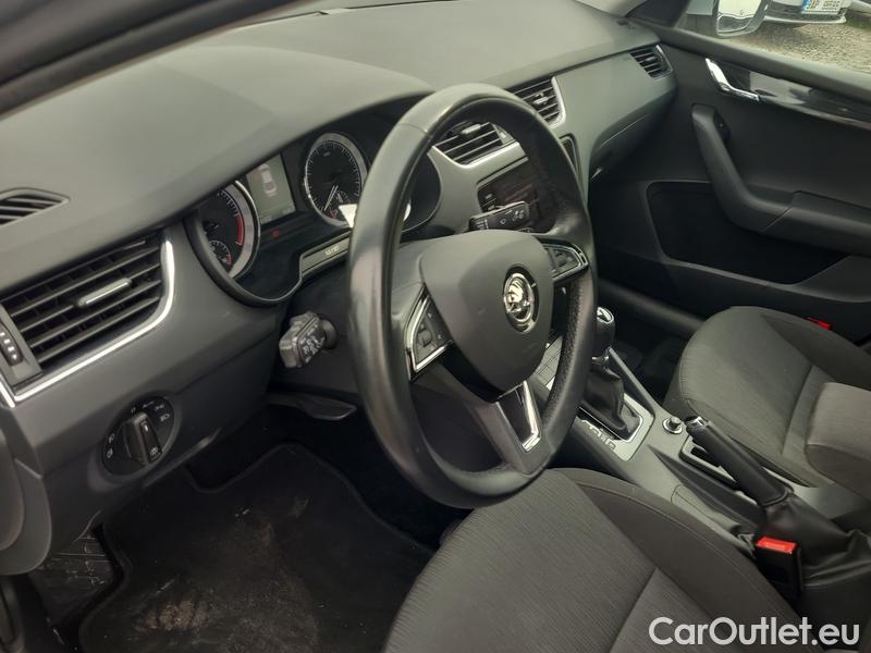  Skoda  Octavia  Lim.  (5E3)(03.2017->)  1.6TDI 85 Style AT #23