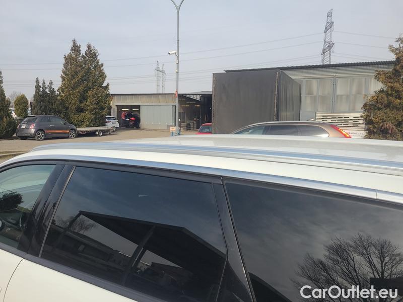  Peugeot  5008  (12.2016->)  1.5BHDi 130 Allure #17