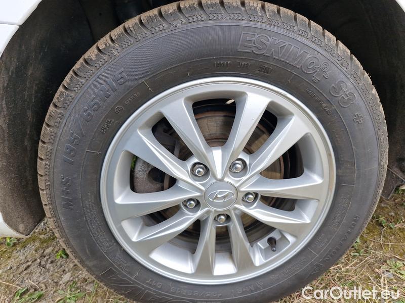  Hyundai  i30  (PD)(01.2017  ->)  kom.1.0TGDI 120 Comfort #30