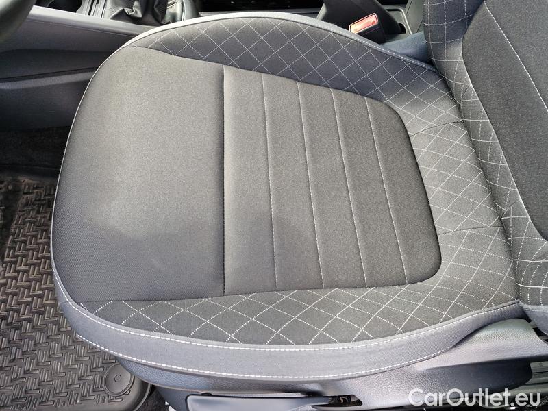  Skoda  Fabia  Combi (2015) Com.1.0TSI 70 Ambition 5d #8