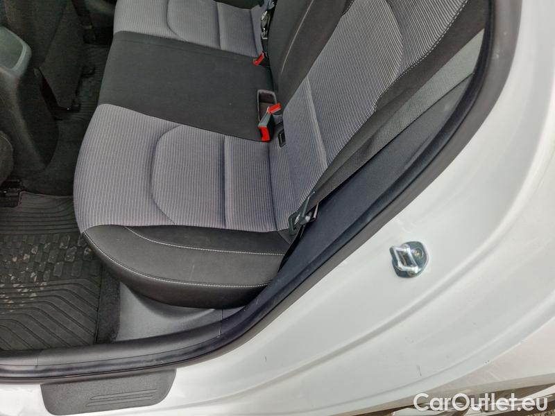  Hyundai  i30  (PD)(01.2017  ->)  kom.1.0TGDI 120 Comfort #21