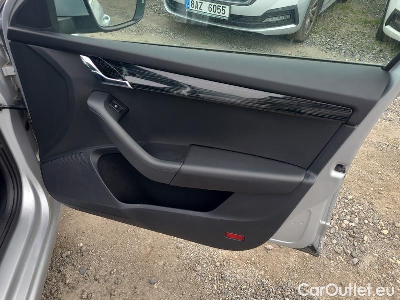  Skoda  Octavia  Lim.  (5E3)(03.2017->)  1.6TDI 85 Style AT #21